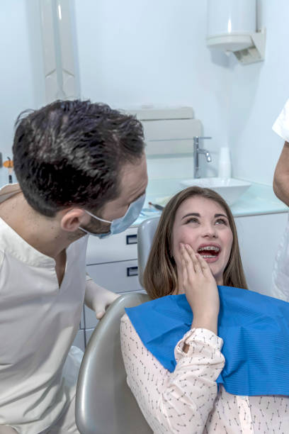 Best Urgent Tooth Repair  in Solomon, KS